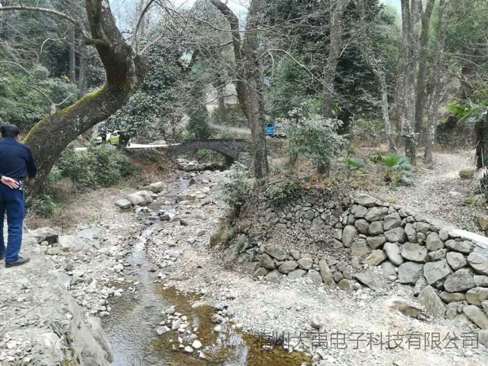 159949170814801.jpg 說(shuō)明: http://image0.chunsuns.com/site501/upload/album/20170106/2017010611385972355024.jpg